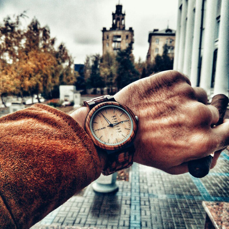 LO26 WOODEN WATCH